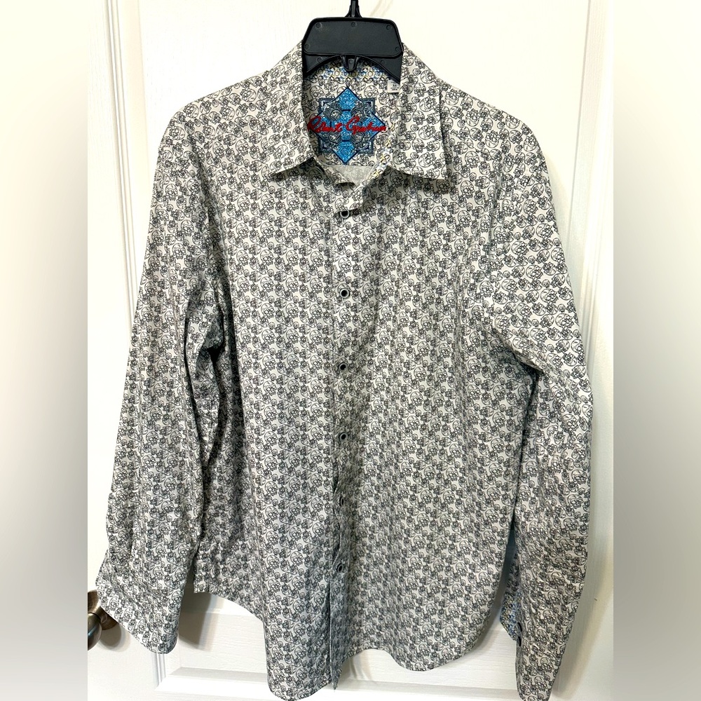 Robert Graham medium classic fit shirt
